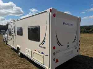 Bailey pageant fixed bed