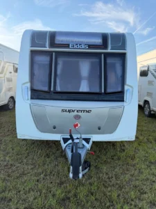 Elddis Supreme 574 – Twin Single Beds